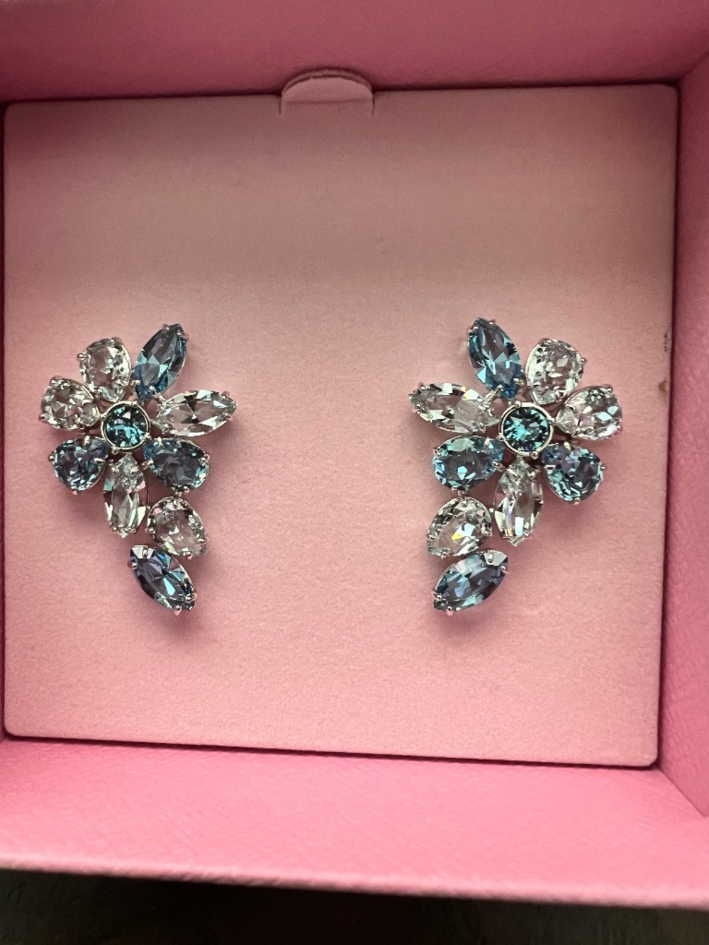 BRAND NEW SWAROVSKI EARRINGS